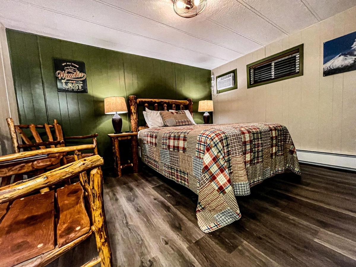 Cougar Lone Fir Resort מראה חיצוני תמונה