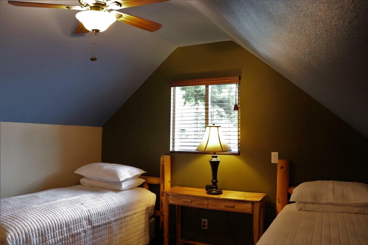 Cougar Lone Fir Resort מראה חיצוני תמונה