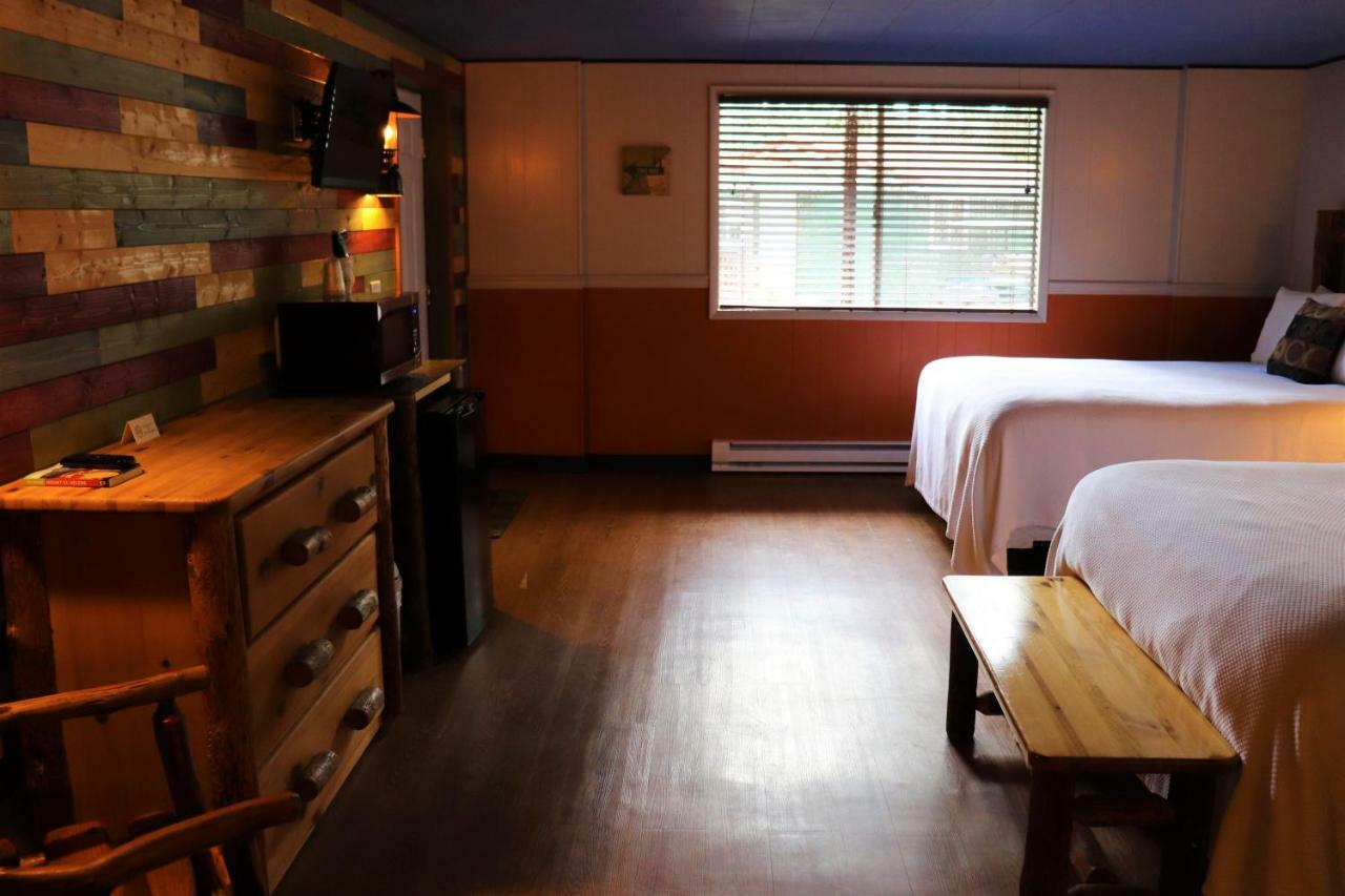 Cougar Lone Fir Resort מראה חיצוני תמונה