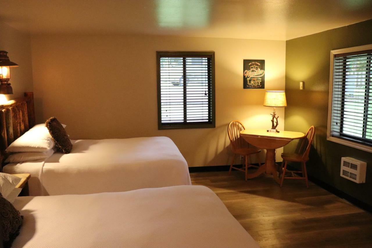 Cougar Lone Fir Resort מראה חיצוני תמונה